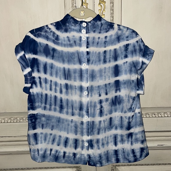 Bella Dahl Blue Tie Dye Button Back Blouse size S - Picture 2 of 8